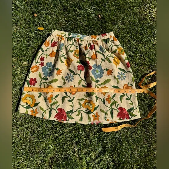 60s Vintage Cream Floral Mini Skirt