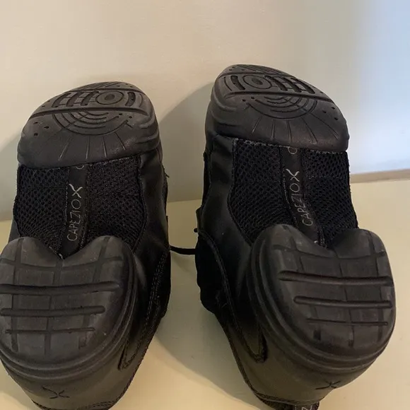 CAPEZIO Fierce Dansneaker Size 4.5