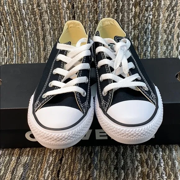 Converse Kids Chuck Taylor All Star Size 2