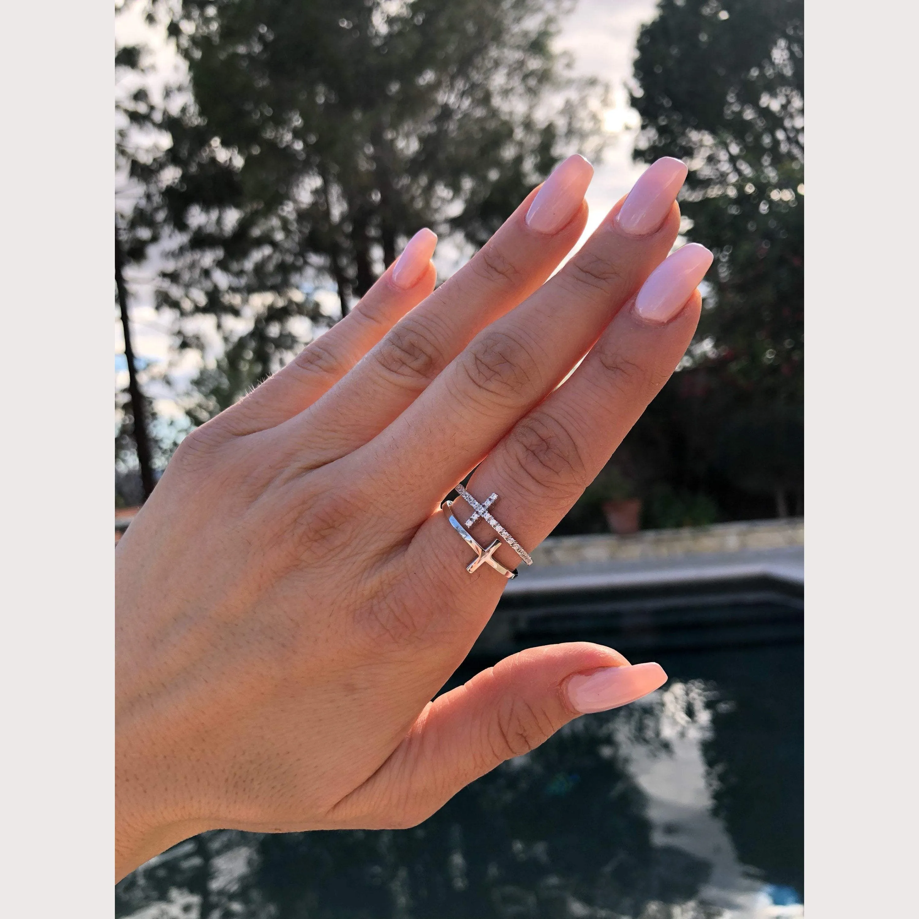 Double Cross Ring
