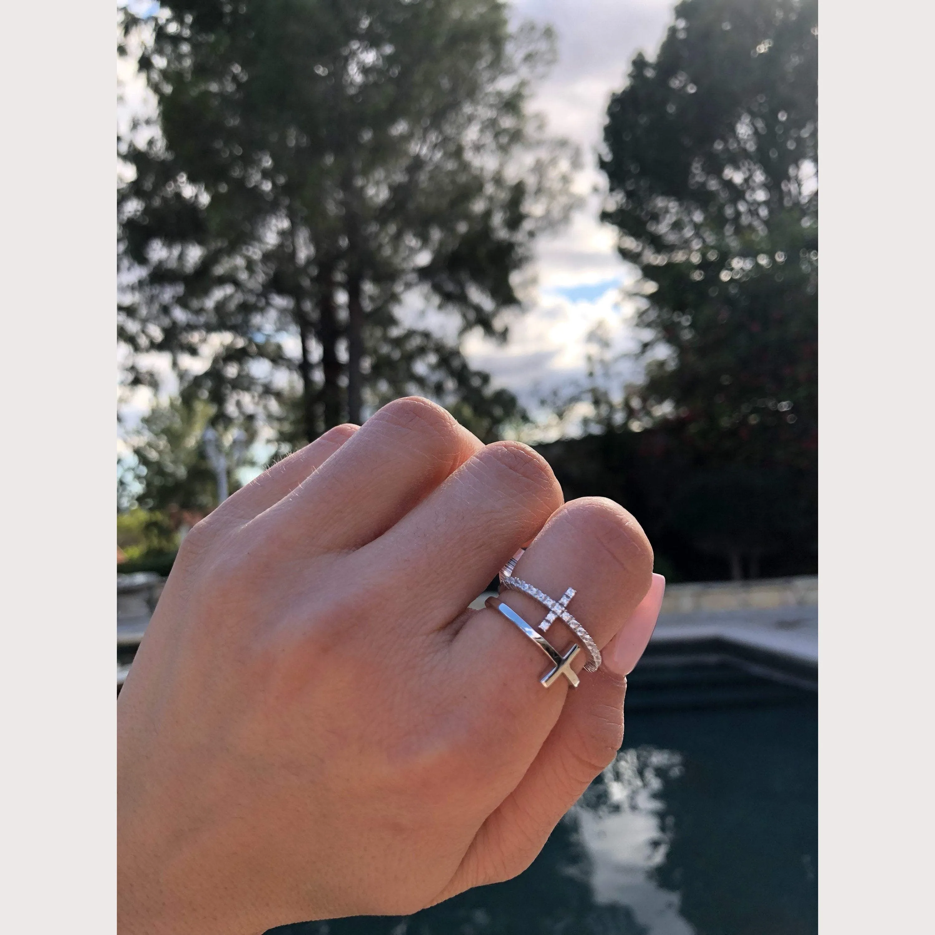 Double Cross Ring