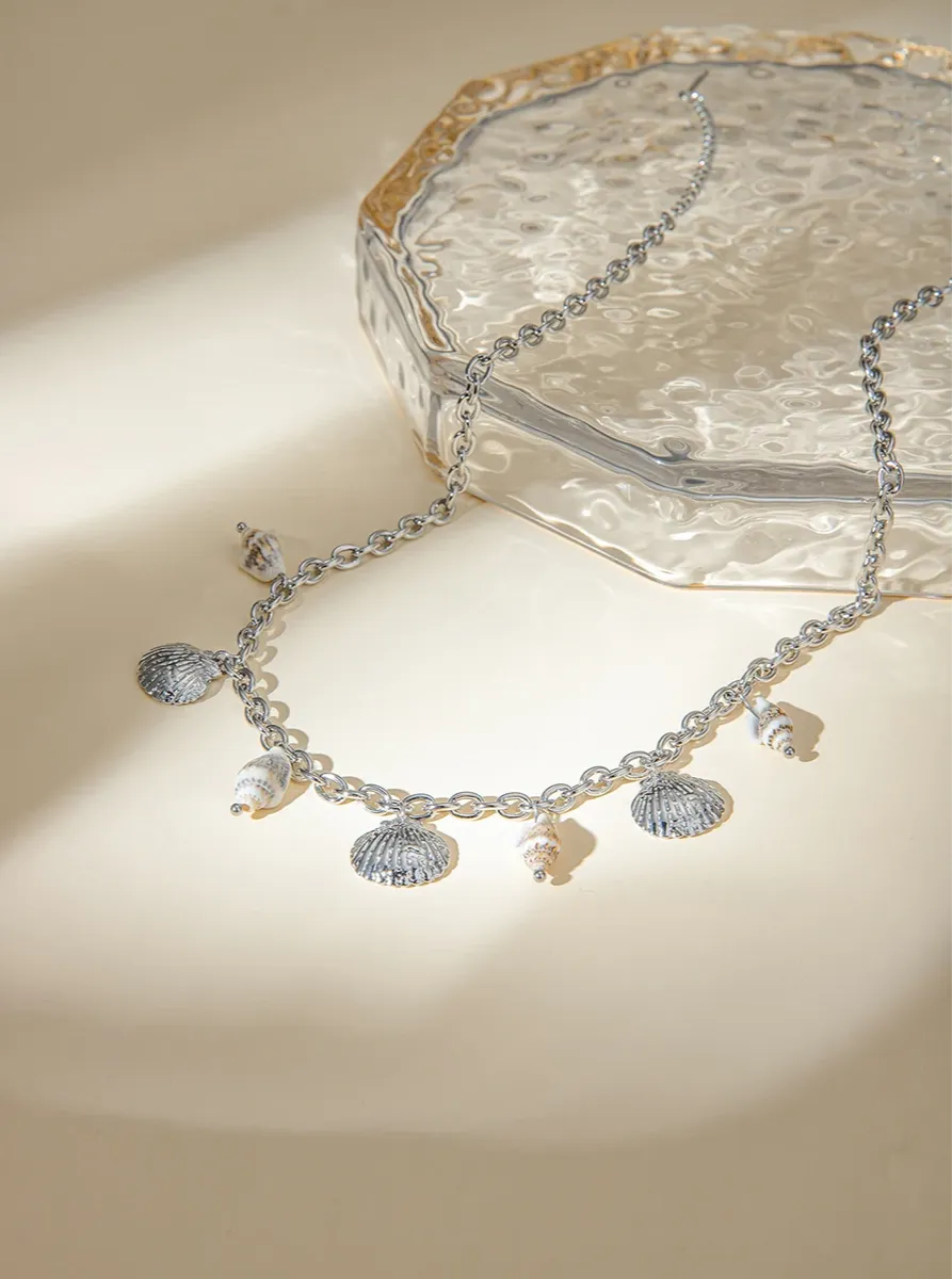 Elegant Summer Sea Shell & Conch Pendant Necklace
