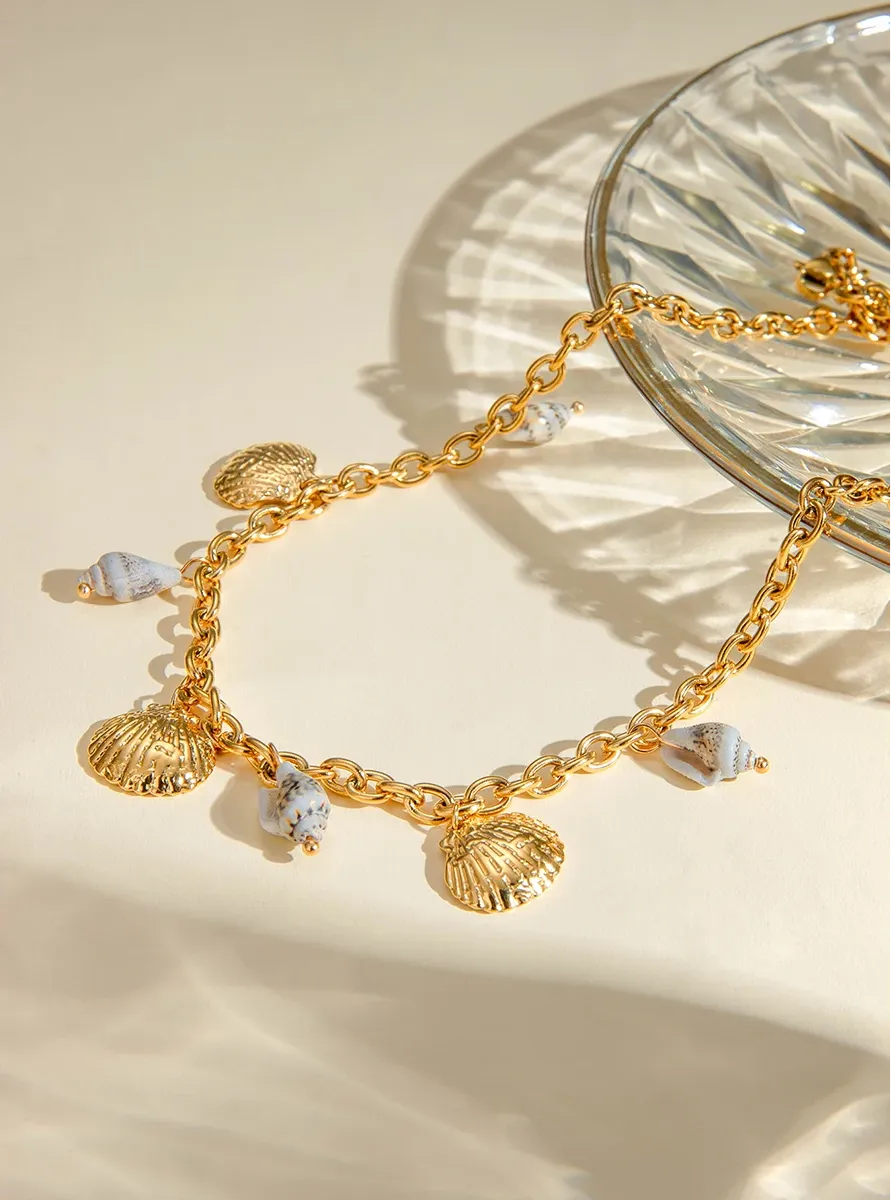Elegant Summer Sea Shell & Conch Pendant Necklace