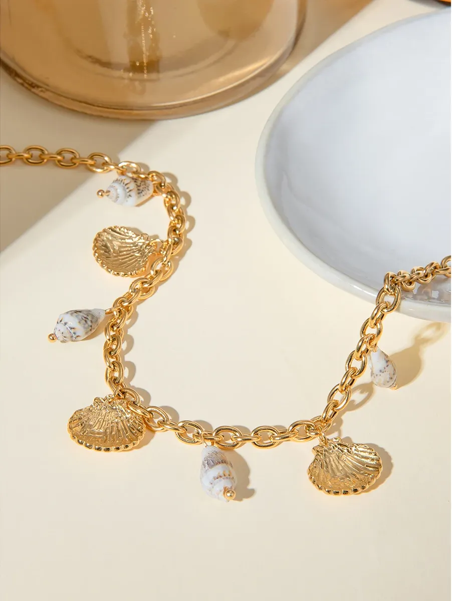 Elegant Summer Sea Shell & Conch Pendant Necklace