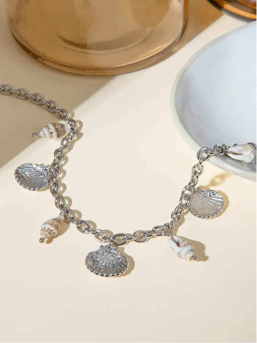 Elegant Summer Sea Shell & Conch Pendant Necklace