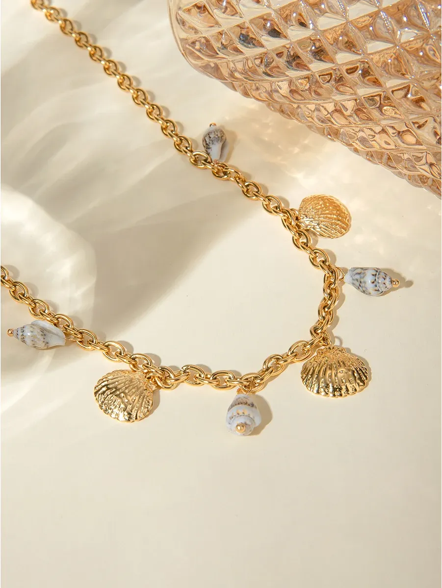 Elegant Summer Sea Shell & Conch Pendant Necklace