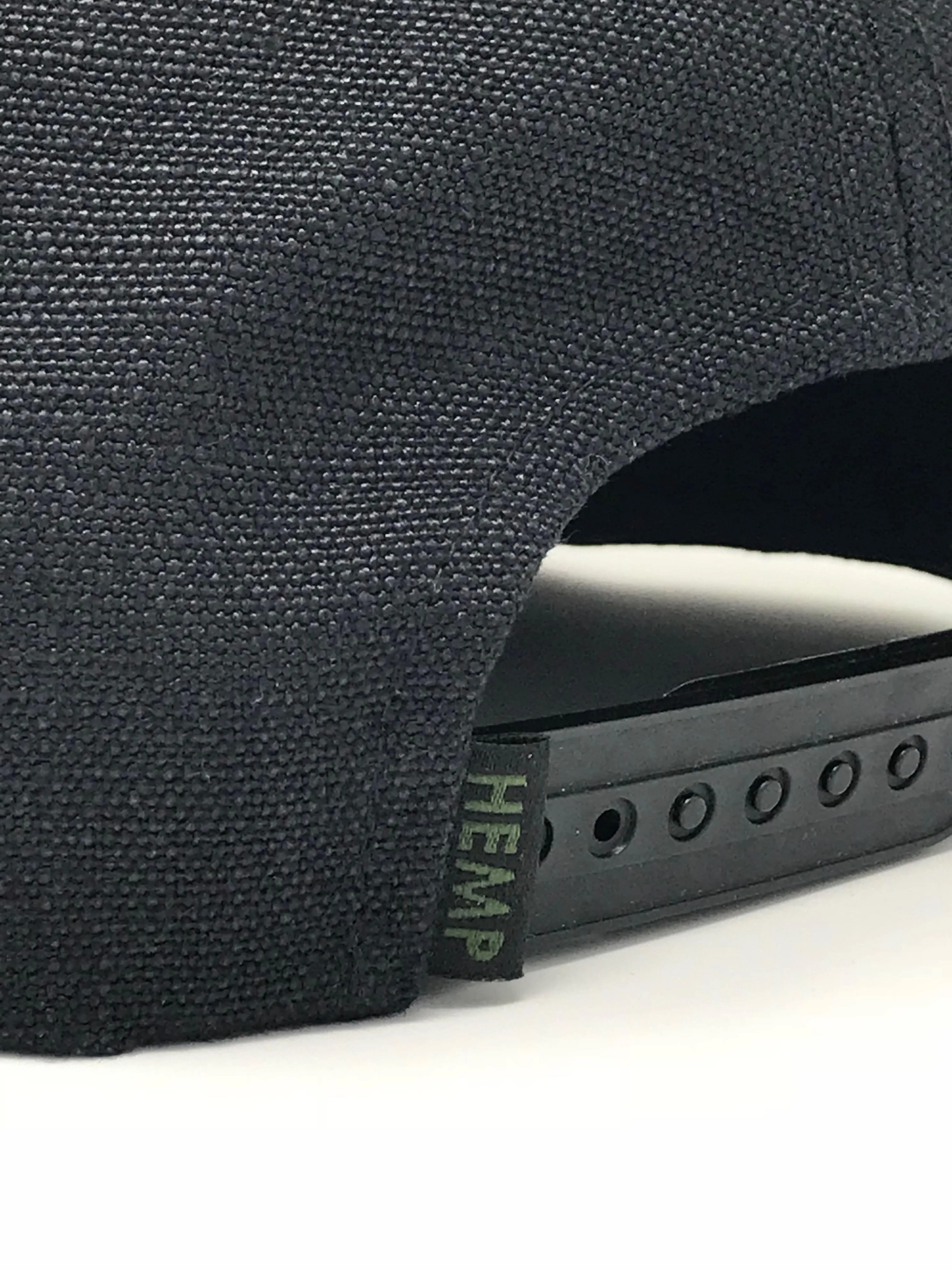 HEMPZOO BLACK LEAF ARCH CAP