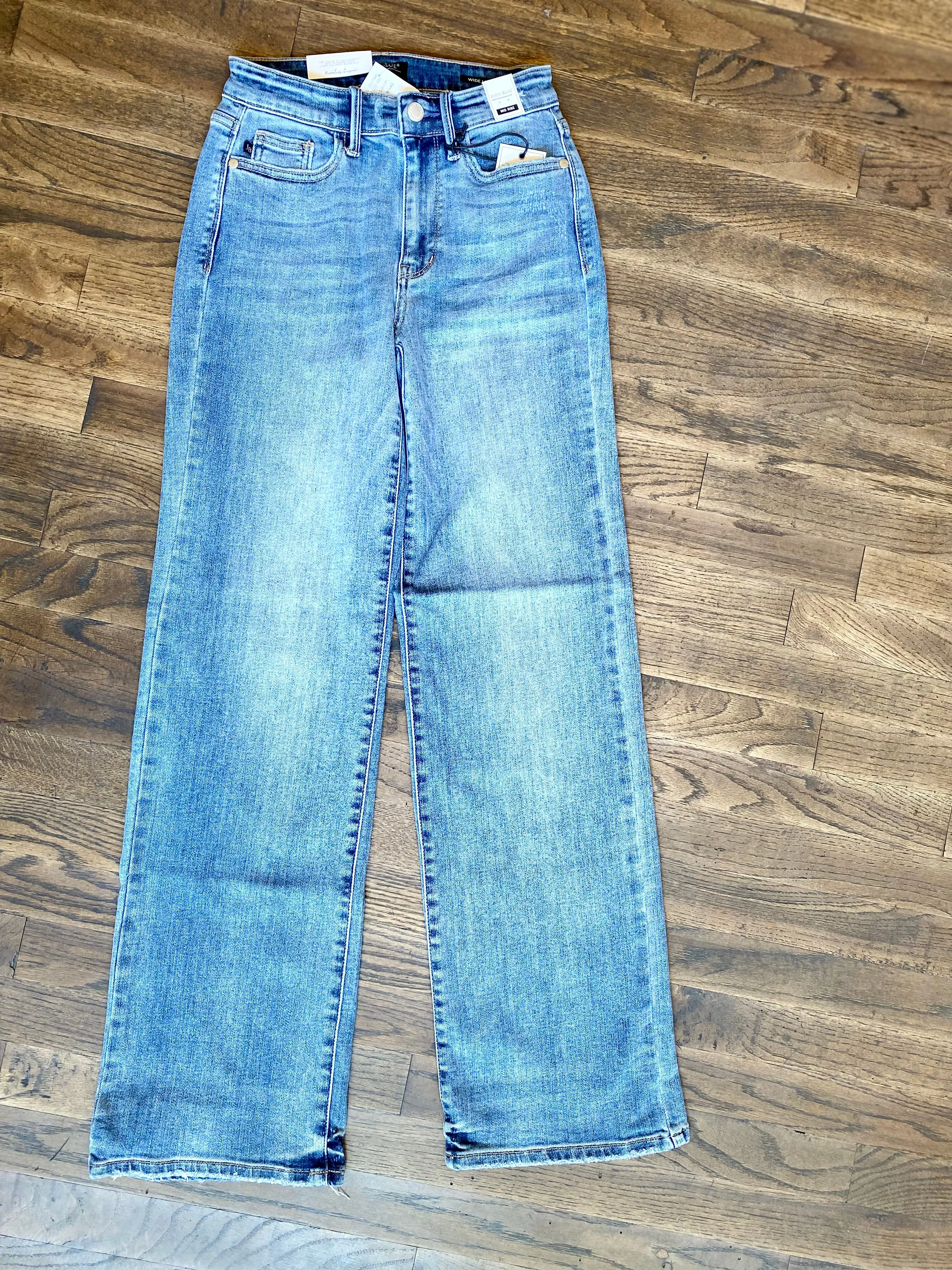 Judy Blue || Lana Vintage Wash Wide Leg Jean