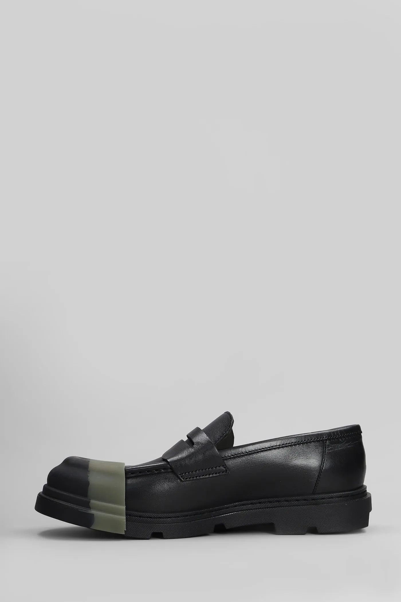 Junction Loafers in black leather