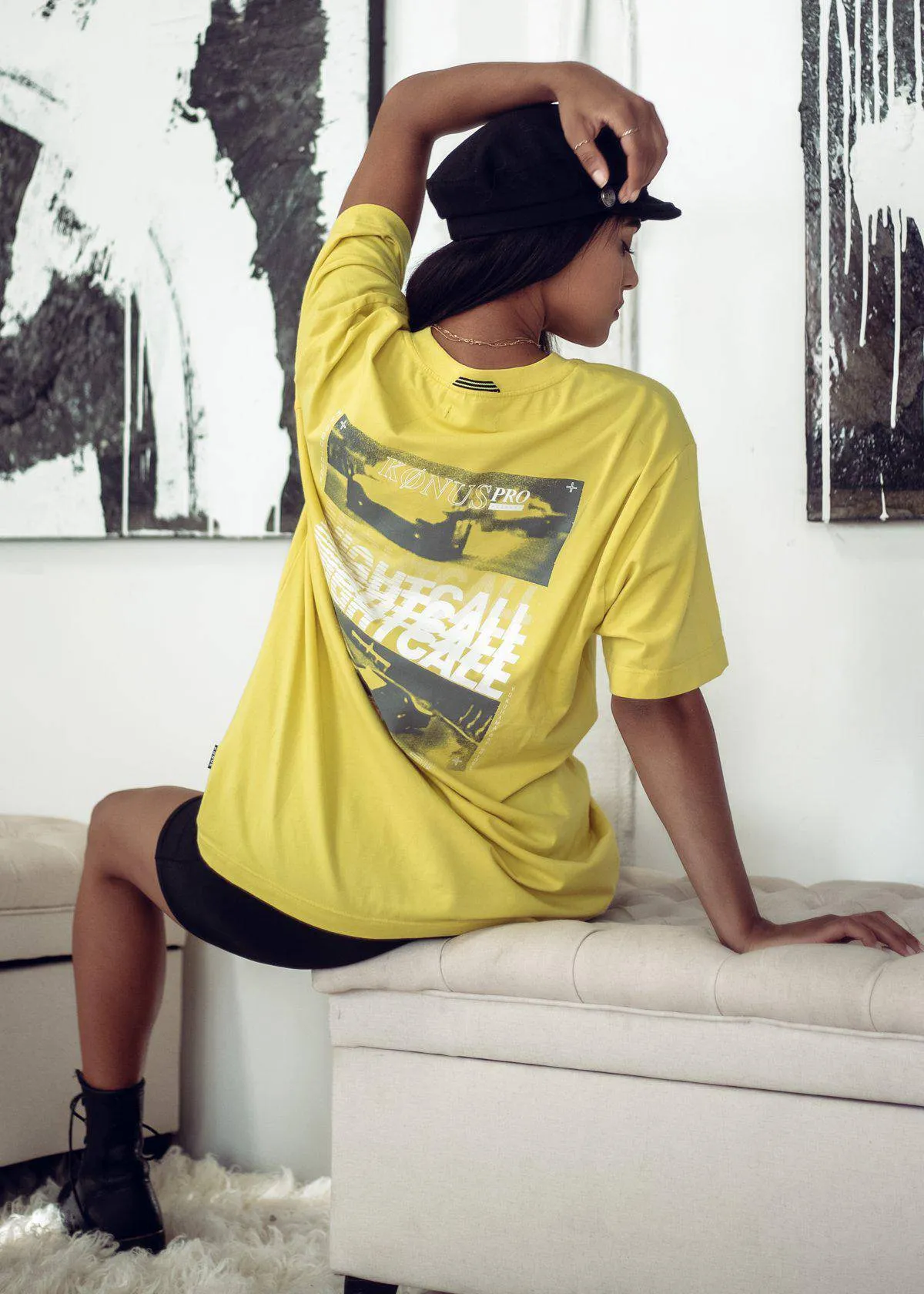 Konus Men's Graphic Tee in Yellow