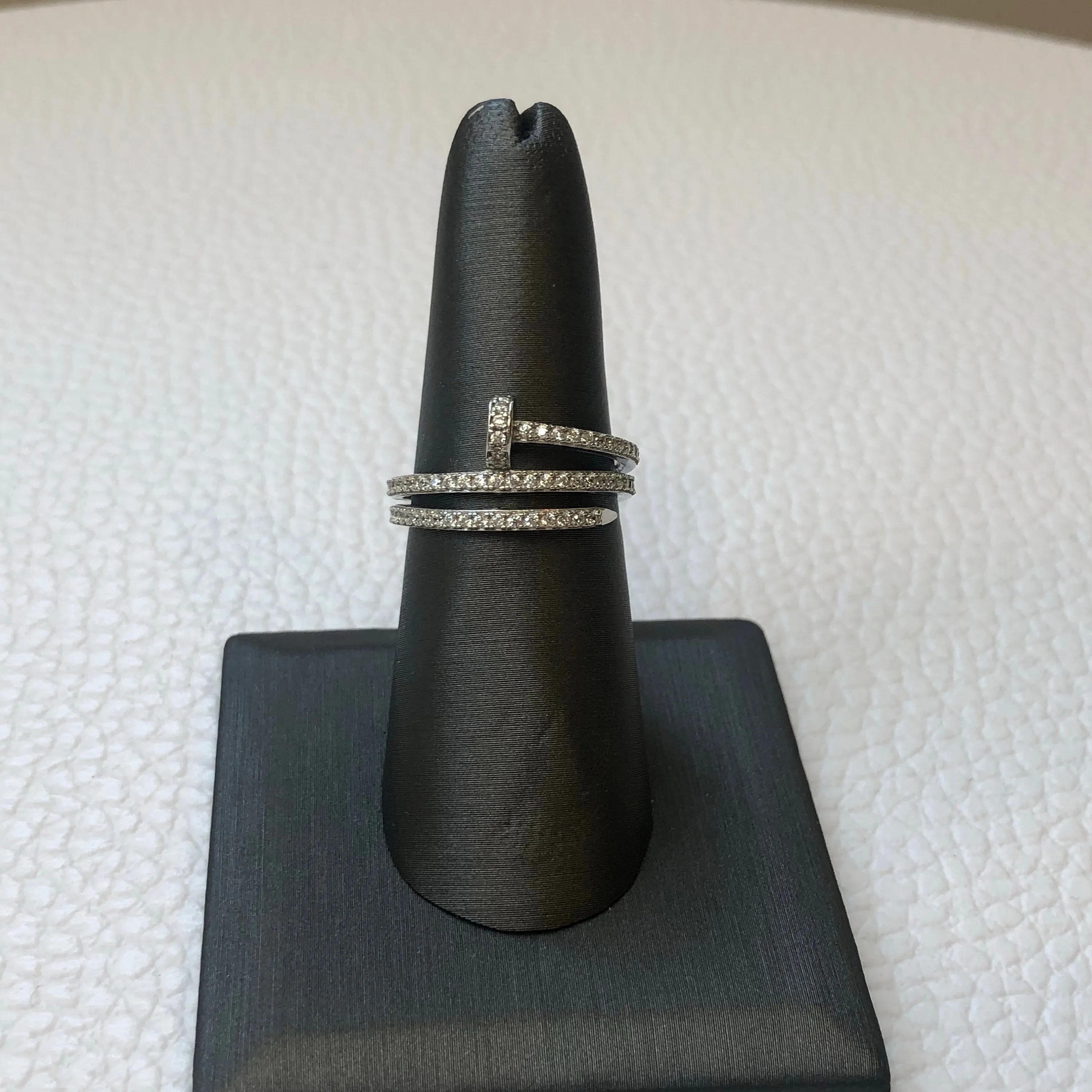 Nail Ring