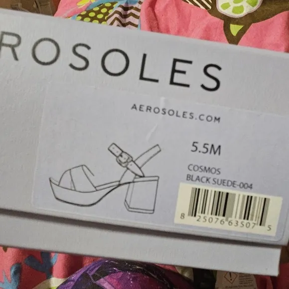 NWT Aerosoles cosmos, Black Suede, 5.5