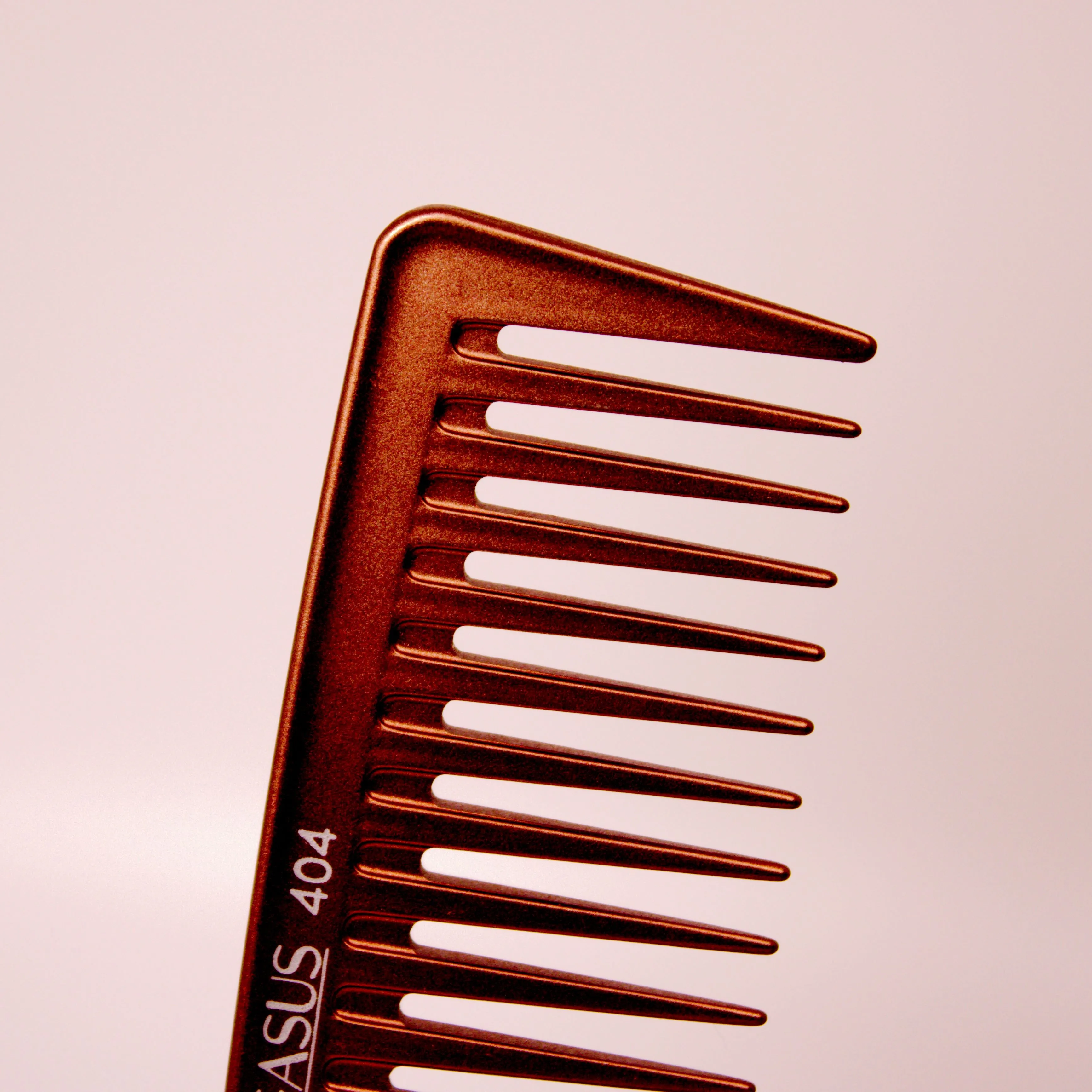 Pegasus MICOLOR 404, 7in Hard Rubber Wide Tooth Tall Styling Comb, Handmade, Seamless, Smooth Edges, Anti Static, Heat and Chemically Resistant, Wet Hair, Everyday Grooming Comb | Peines de goma dura - Gold