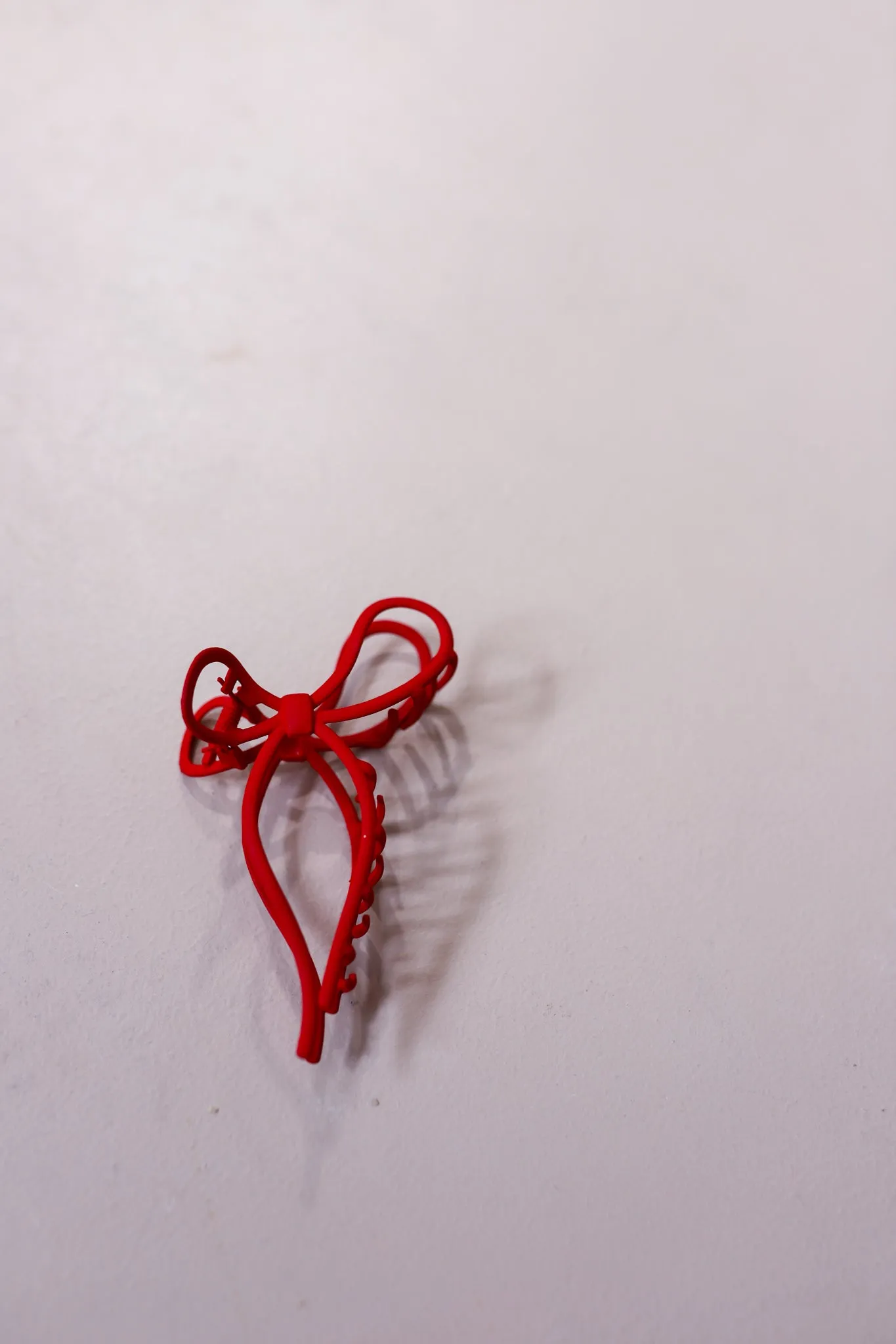THE METAL BOW CLAW ( 19 COLORS )