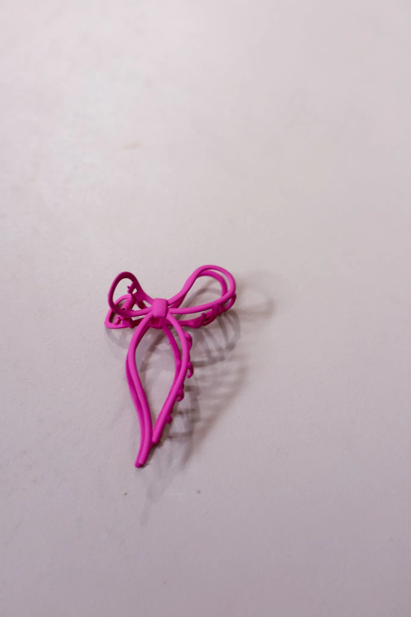 THE METAL BOW CLAW ( 19 COLORS )