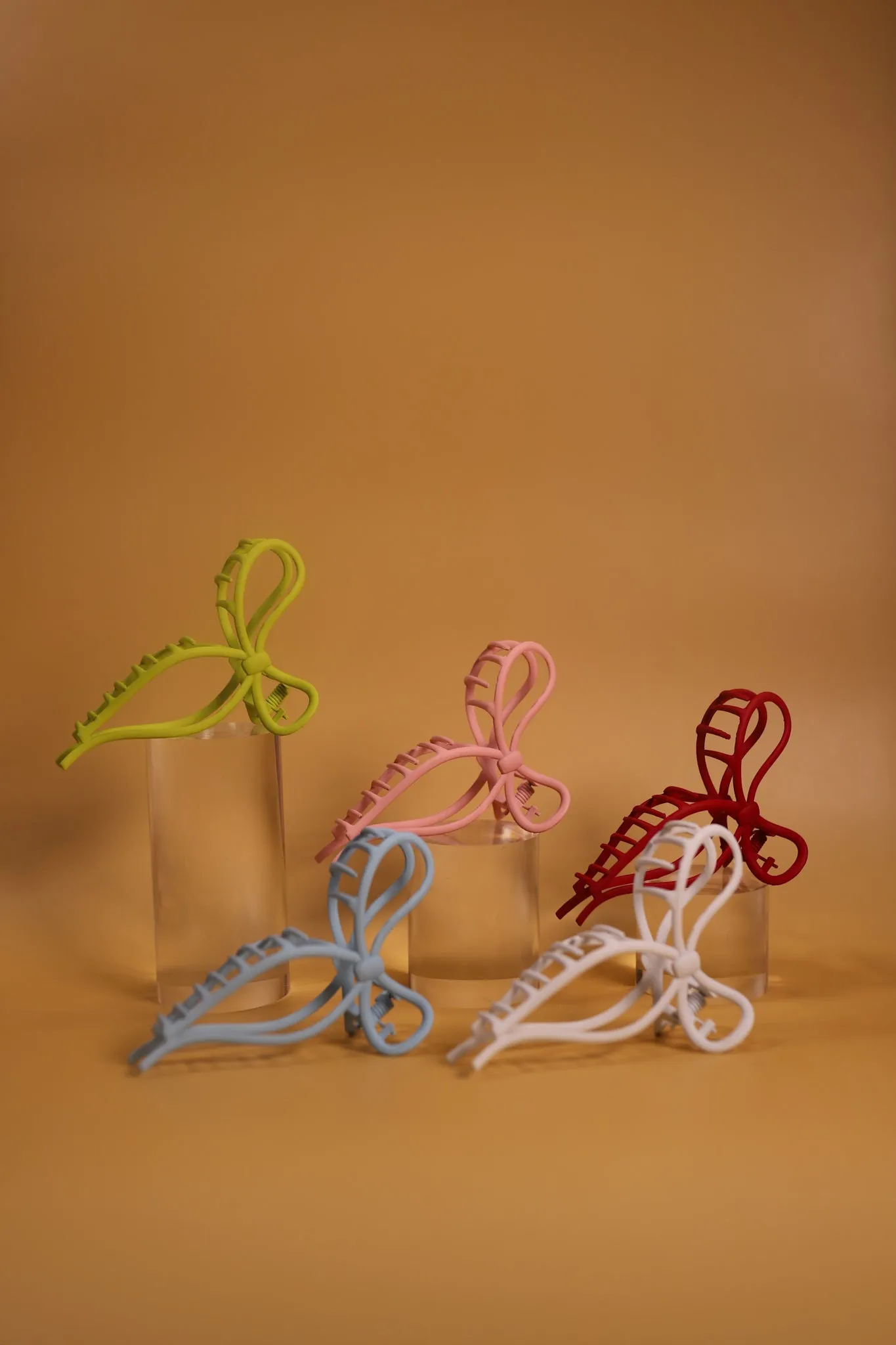 THE METAL BOW CLAW ( 19 COLORS )