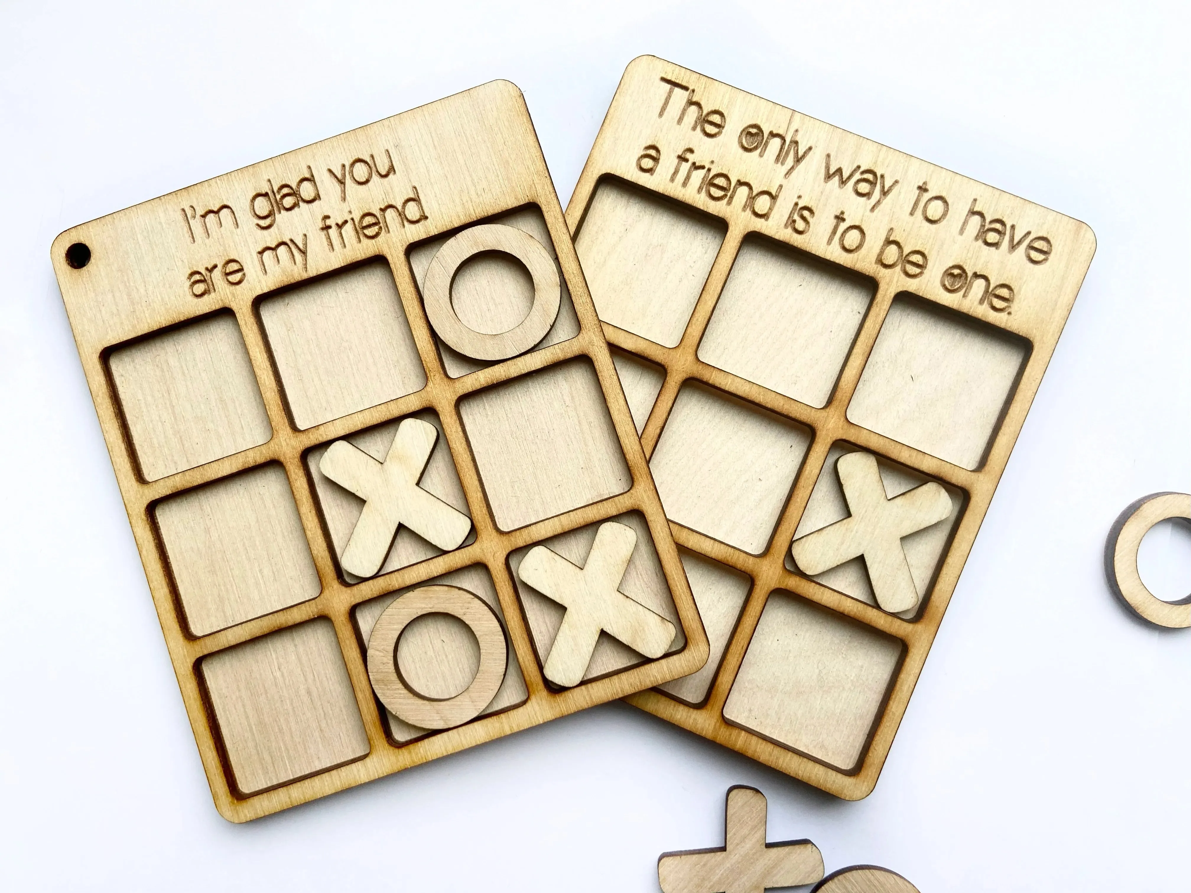 Tic Tac Toe Game - 7" Standard Size - with a name-tag and 10 tokens