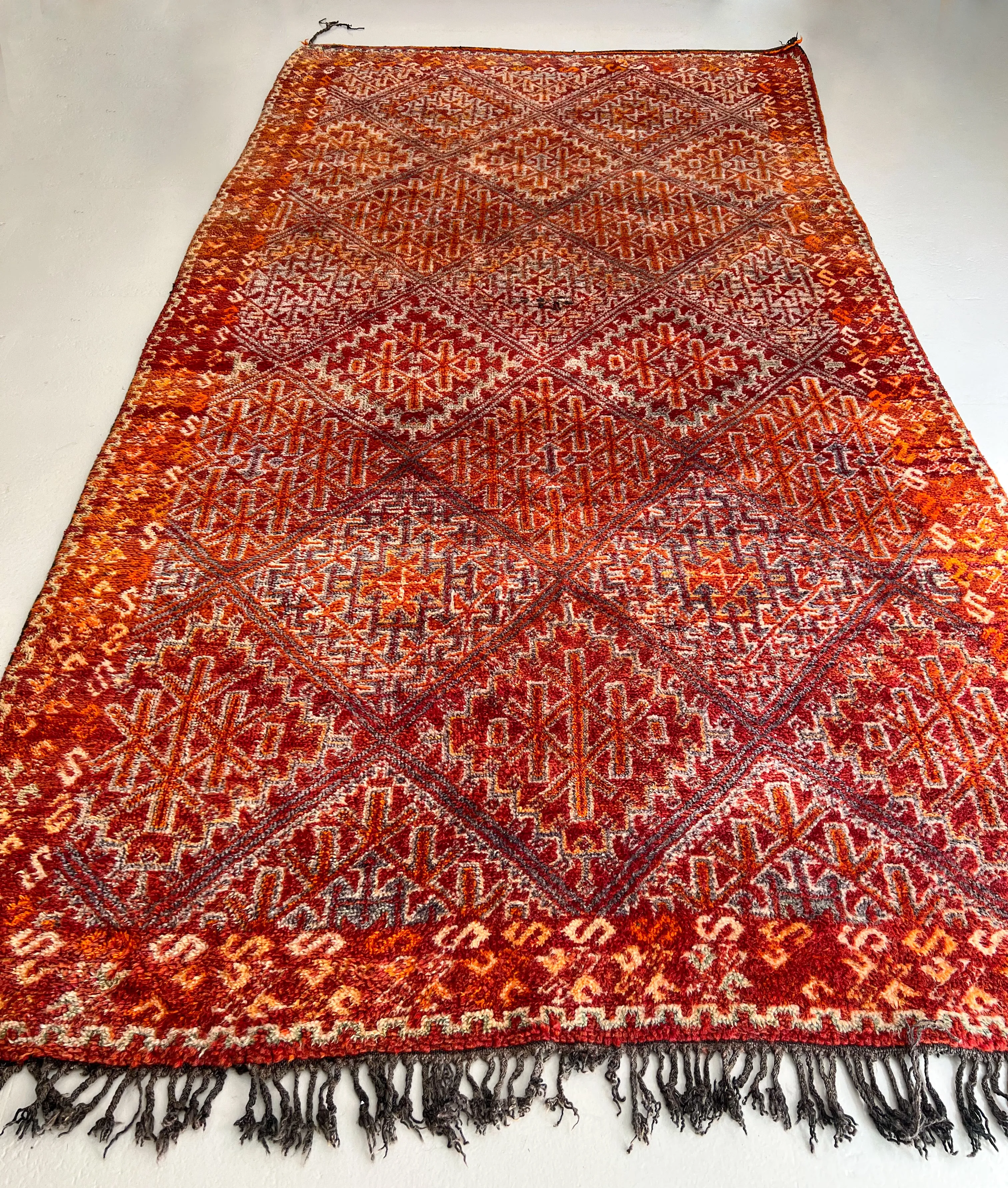 Timahdite's Burgundy Vintage Beni M’Guild