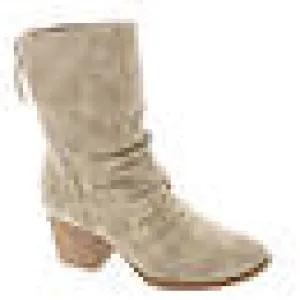 Very G Preston 3 Cream Boot (Women's)